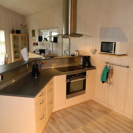 Three-bedroom In Holiday home Ebeltoft